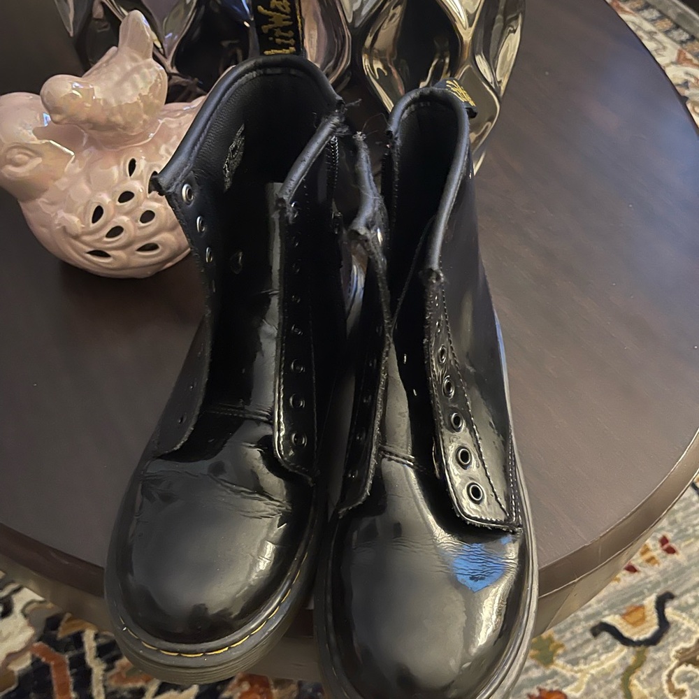 Dr Martens black boots used in great condition